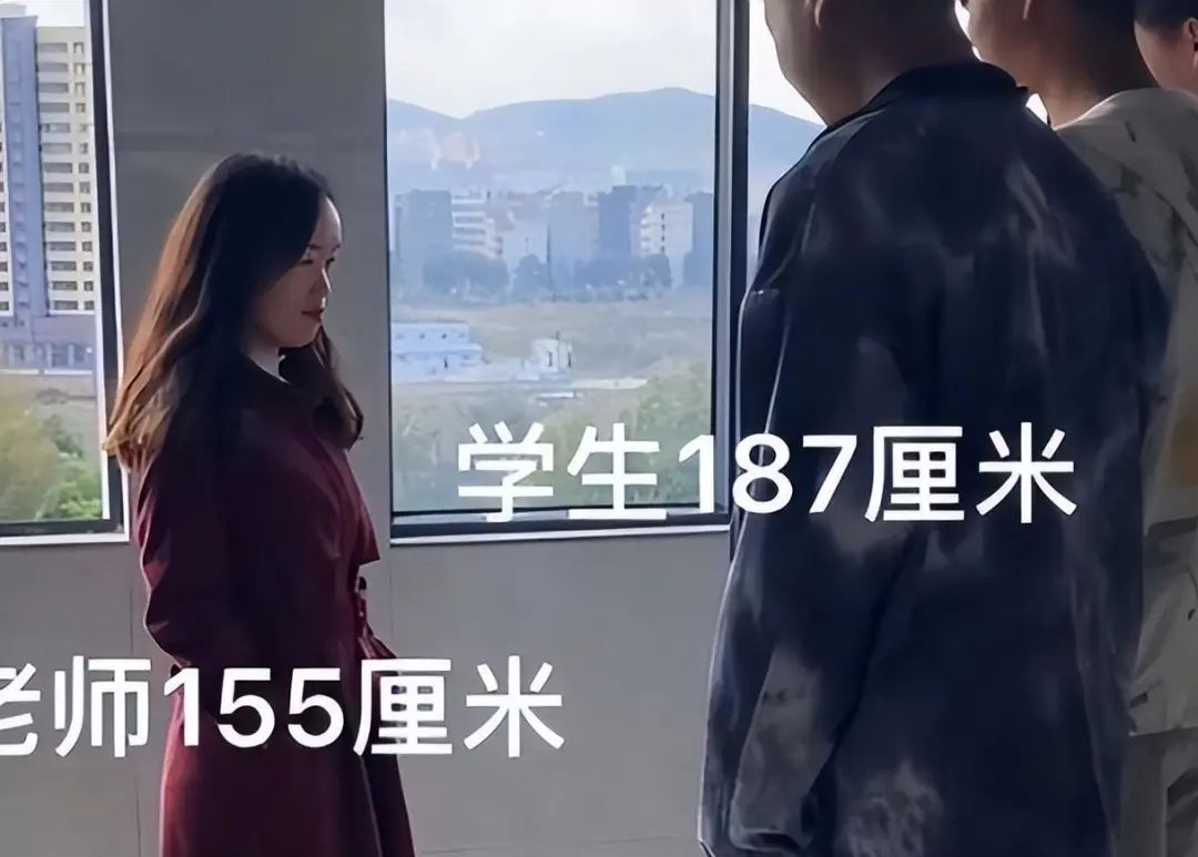 女老师和男学生差差差_女老师和男学生差差差_女老师和男学生差差差