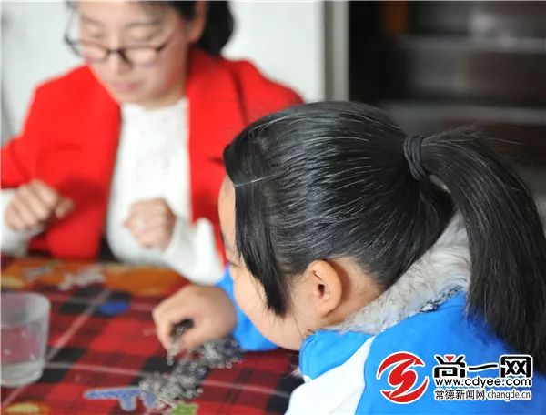 初二女学生在家里补课_初二补课在家女里学生怎么补_初二补课在家女里学生怎么教育