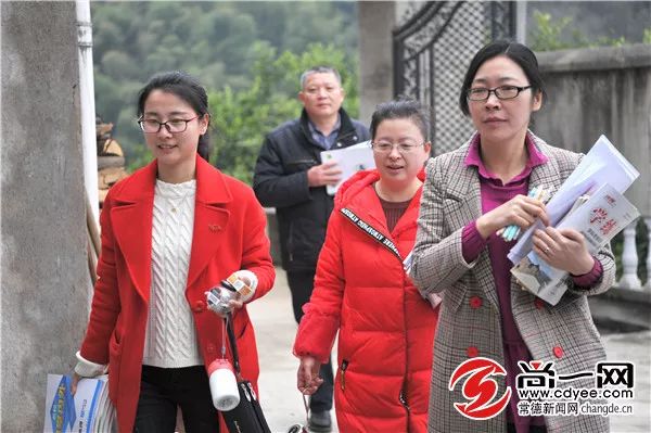 初二女学生在家里补课_初二补课在家女里学生怎么教育_初二补课在家女里学生怎么补