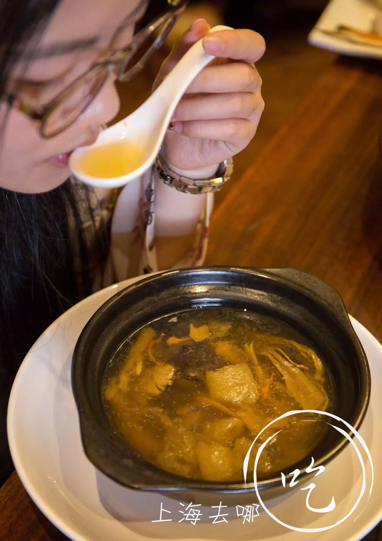 餐桌下用筷子狂c亲女高辣_餐桌下用筷子狂c亲女高辣_餐桌下用筷子狂c亲女高辣