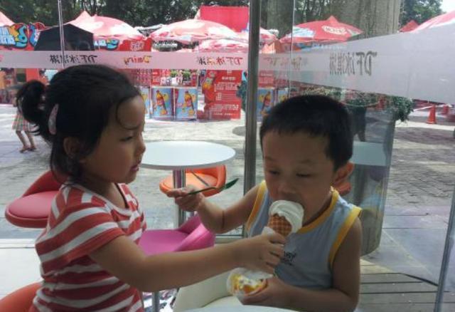 鸡妈生鸡宝好吗_宝妈吃12岁儿子的鸡有影响吗_小孩吃母鸡会性早熟吗