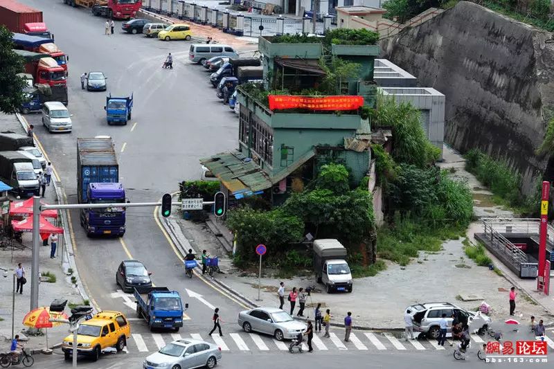 岔路街小区5区是槐荫区么_红山区永区小区李小辉十一号楼_小草小区二区三区四区